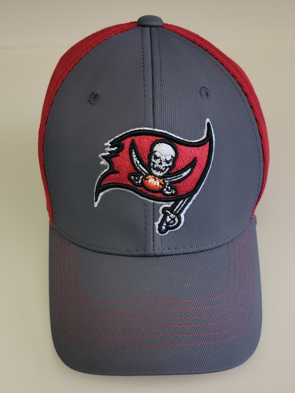 TAMPA BAY BUCCANEERA MEN'S BASEBALL CAP